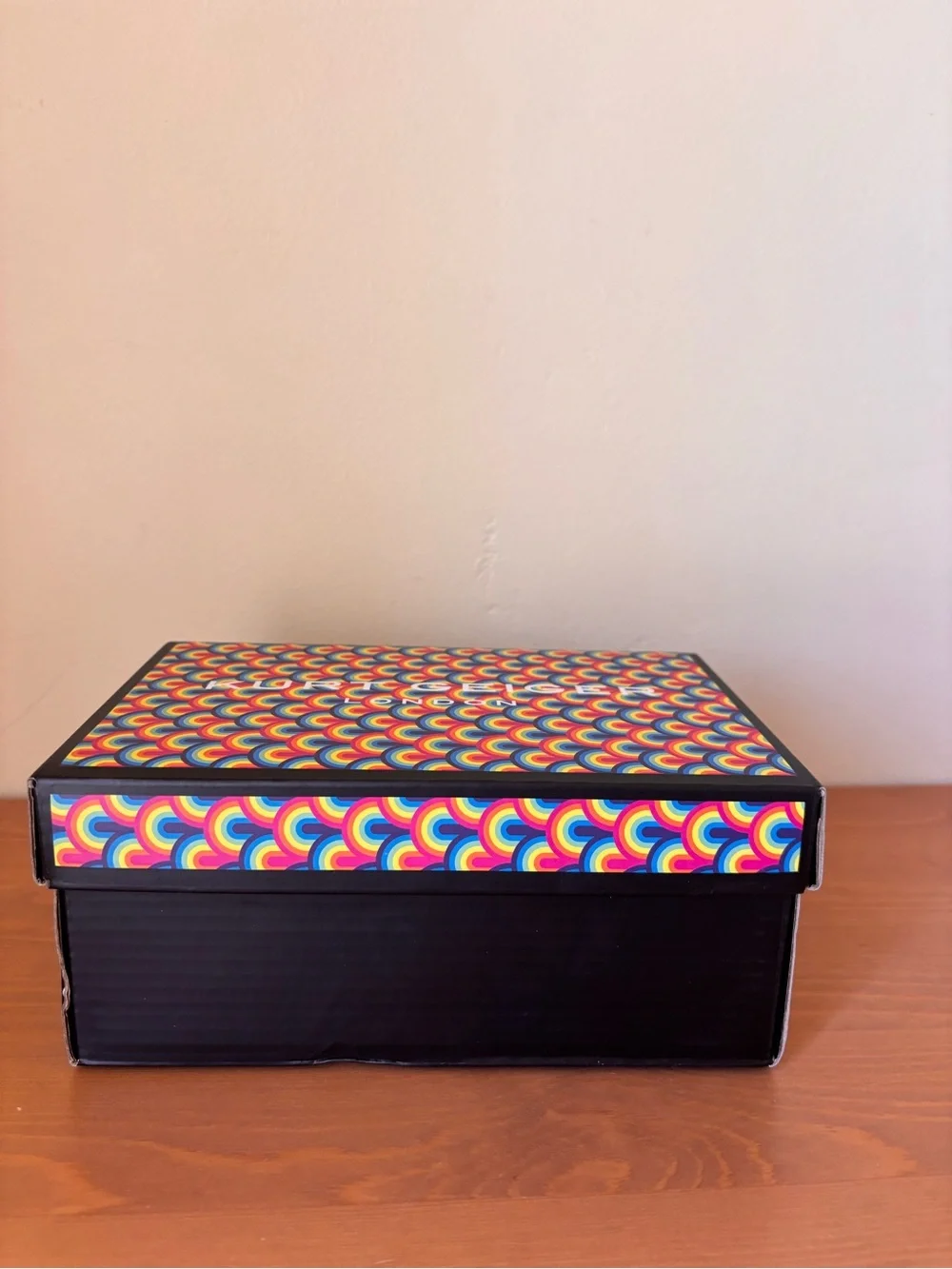 Kurt Geiger Kids Multicolor Metallic Strap Sandals - New in Box Girls Sz 10